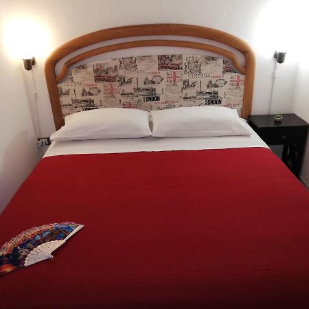Il Posto Giusto Station Rooms Palermo Eksteriør billede