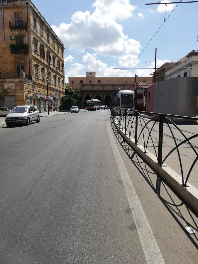 Il Posto Giusto Station Rooms Palermo Eksteriør billede