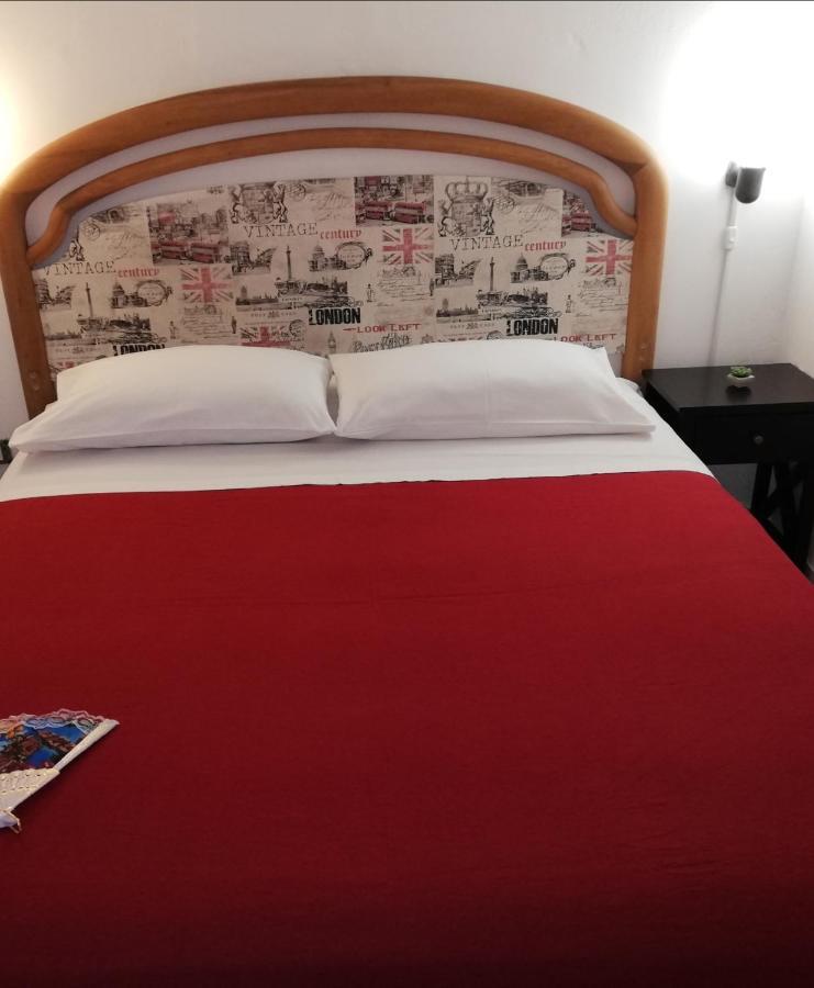 Il Posto Giusto Station Rooms Palermo Eksteriør billede